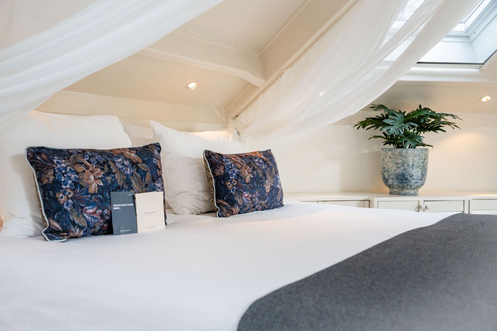 BOUTIQUEHOTELTEXEL-superior_garden-suite_58.jpg